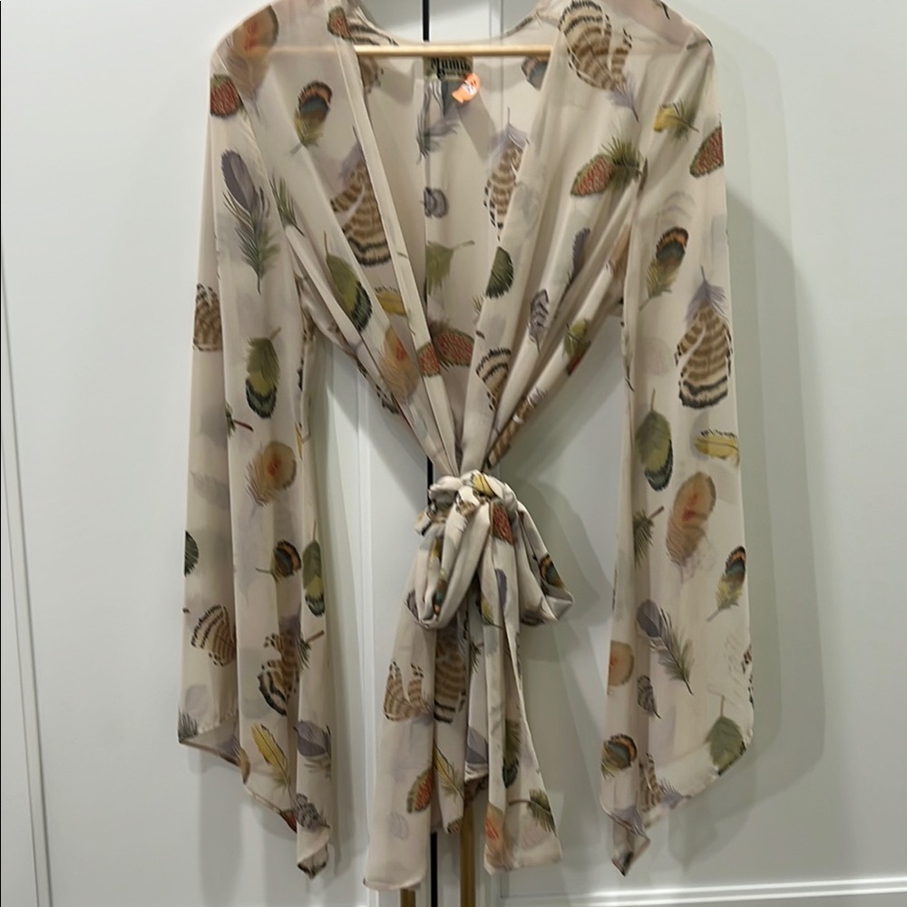 Show Me Ypur Mumu Feather Print Sheer Kimono